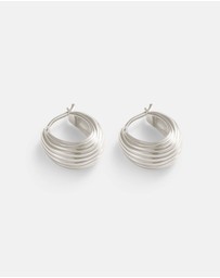Kirstin Ash - Mondo Hoops