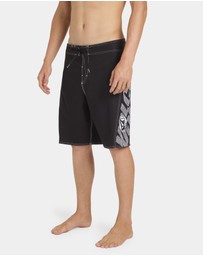 Volcom - Mens Reaper STN Mod 21