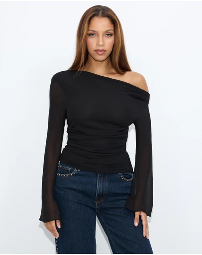 Dazie - Quinn Off Shoulder Top