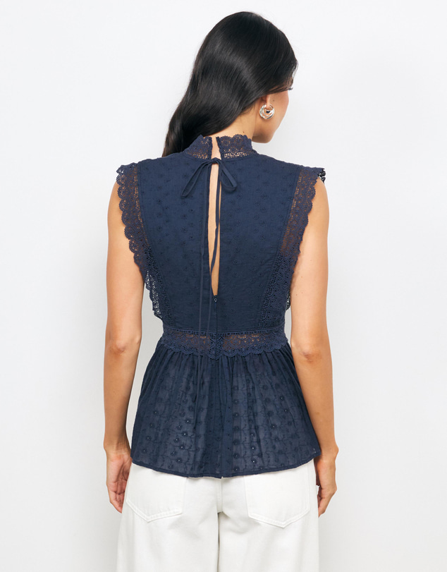 AERE - Iris Cotton Broderie Top