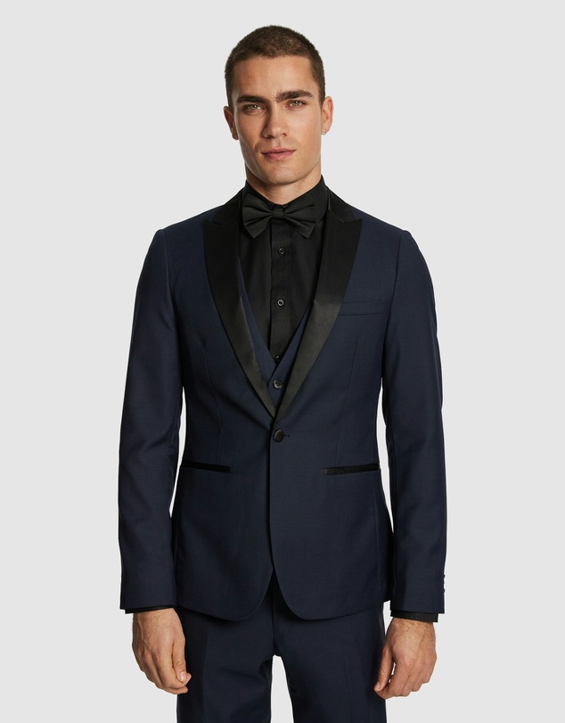 yd. - Casino Slim Tuxedo