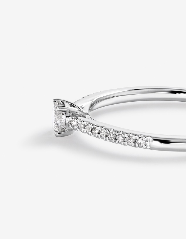 Michael Hill - 0.25 Carat TW Round Brilliant Diamond Side Accent Engagement Ring in 14kt White Gold