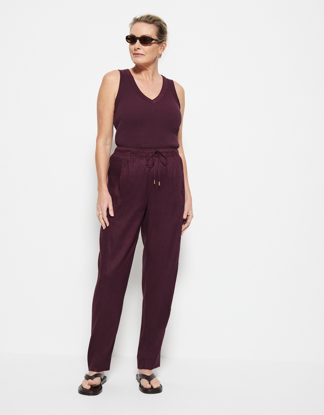 Commonry - Stephanie Pant