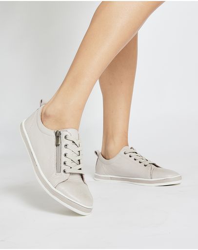 Light Grey Glove