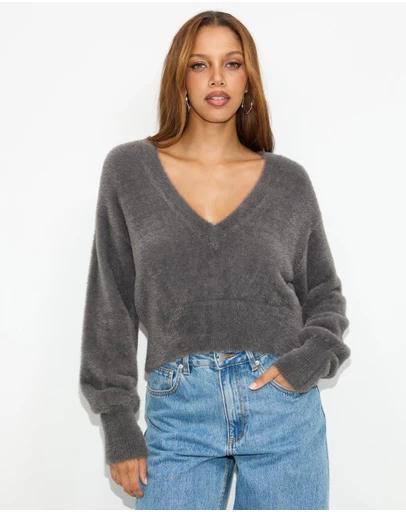 Dazie - Faye Fuzzy V-Neck Sweater