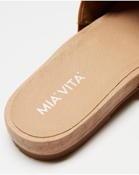 Mia Vita - Maple Slide - Tan