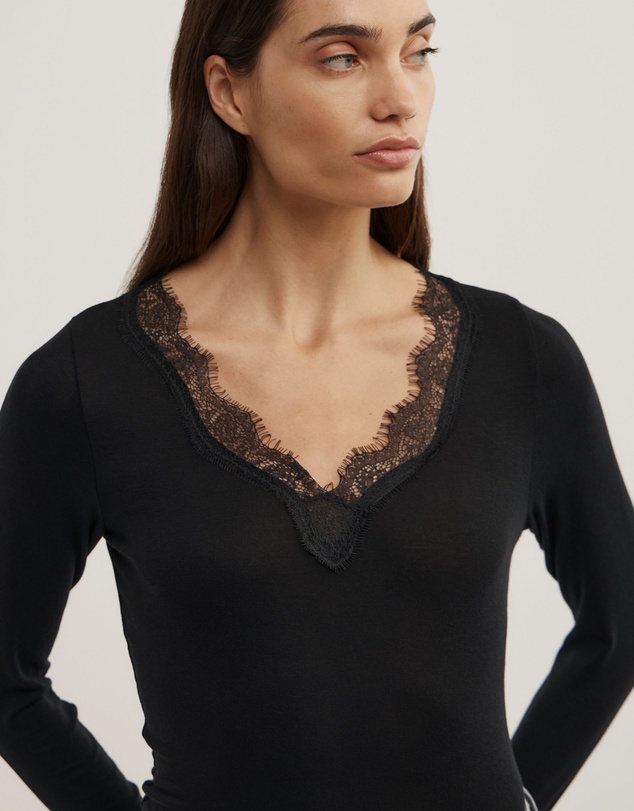 Witchery - Lace Detail Long Sleeve Top