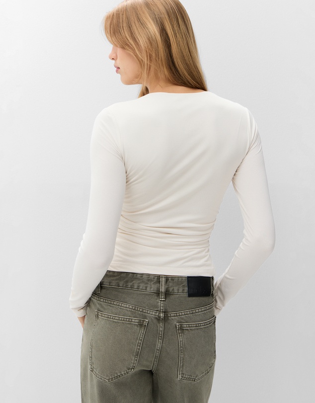 UNISON - Ruched Detail Long Sleeve Top