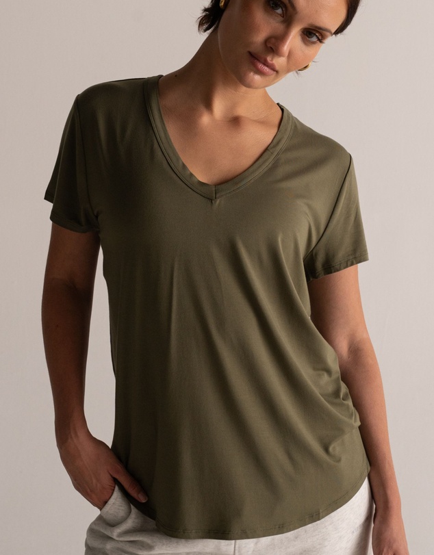 HyperLuxe The Label - V Neck Shirt