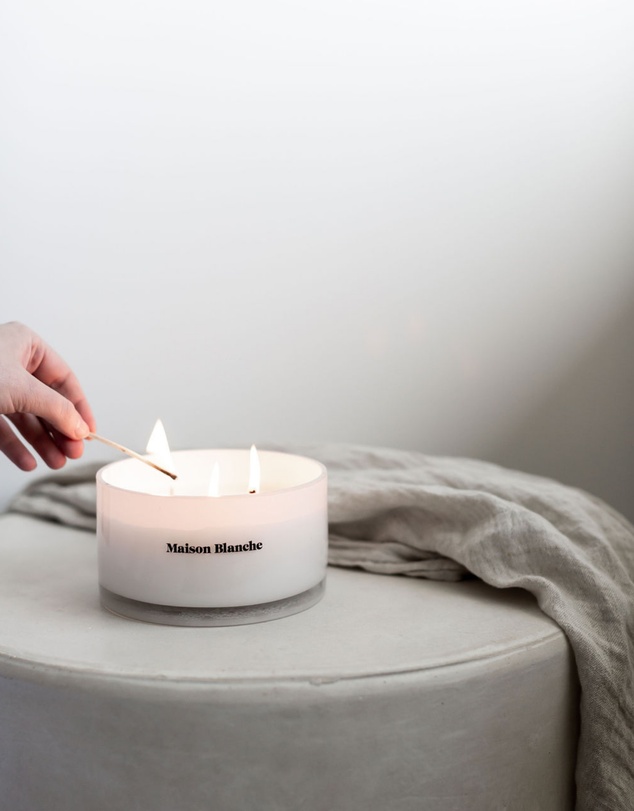 Maison Blanche - 009 Grapefruit & Rosemary - Deluxe Candle