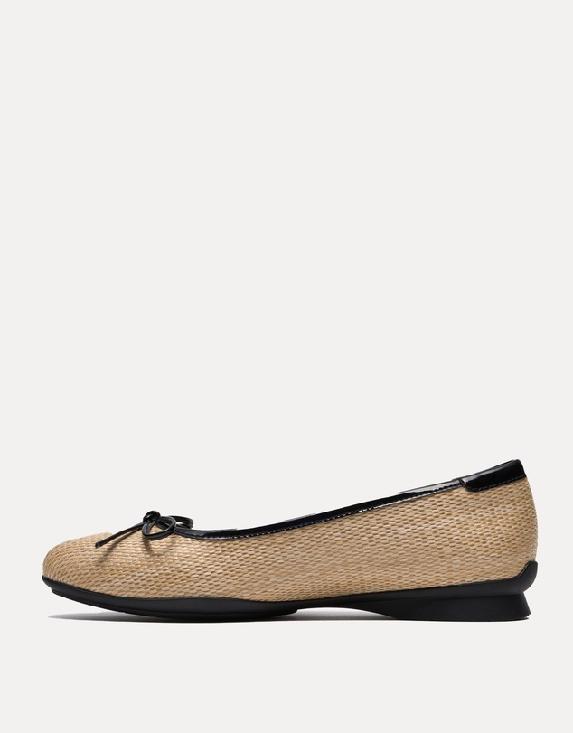 Clarks - Jazmynn Bow Black Interest