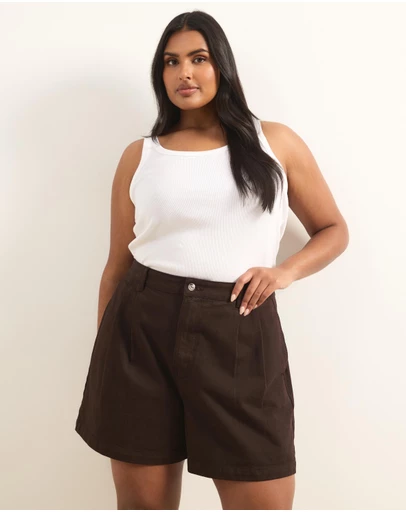 Atmos&Here Curvy - Devon Pleated Denim Shorts