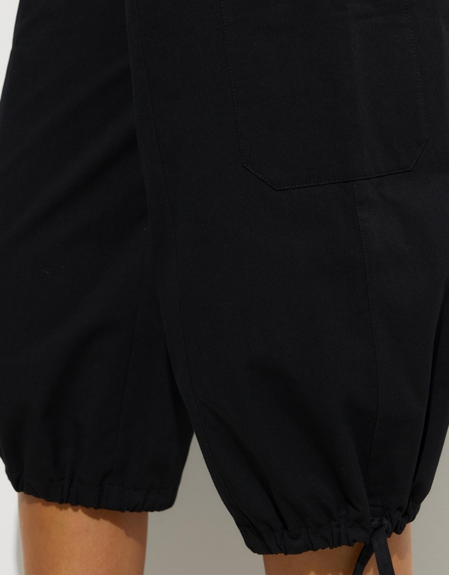 Dazie - Cara Low Rise Cargo Capris