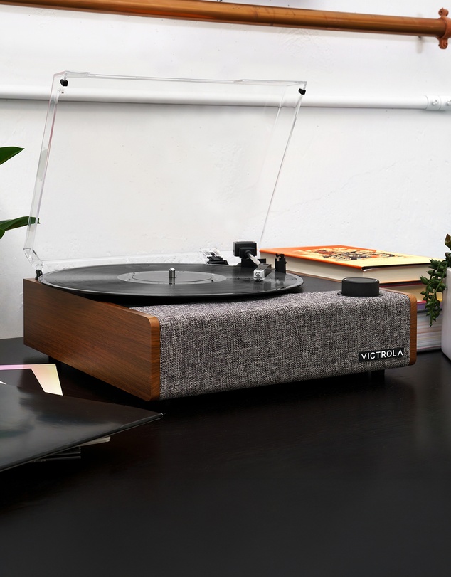 Victrola - Victrola Eastwood II Turntable - Walnut + Turntable Stand Bundle - Black
