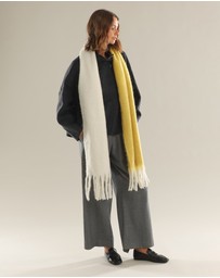 Morgan & Taylor - Cosette Chunky Two-Toned Scarf in Yellow