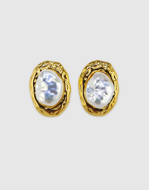 Izoa - Giselle Pearl Stud Earrings