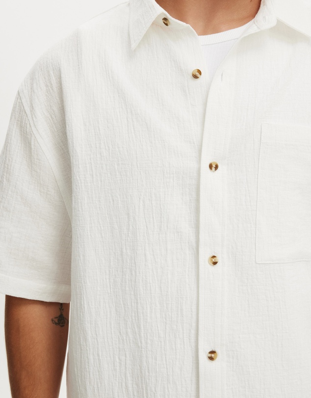 Cotton On - Boxy Fit Short Sleeve Shirt