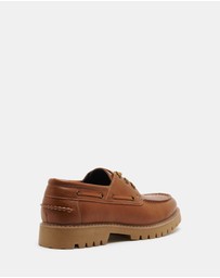 Uncut - Lexlen Boat Shoes