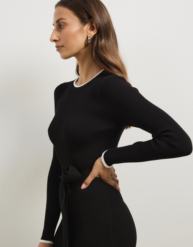 Atmos&Here - Maci Fitted Midi Knit Dress