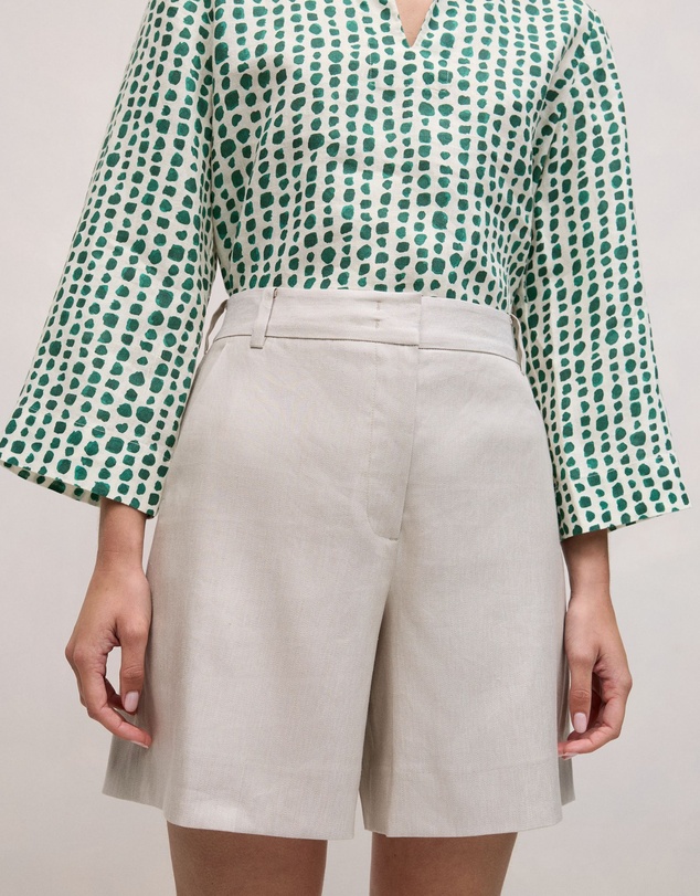 Trenery - Yarn Dyed Linen Blend Tailored Short in Flax