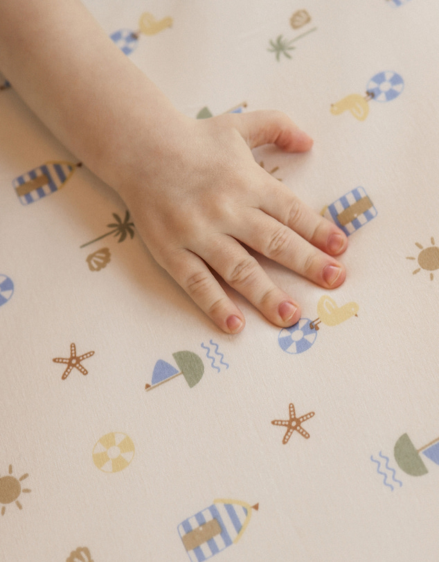 Kynd Baby - Fitted Cot Sheet in Beach Box