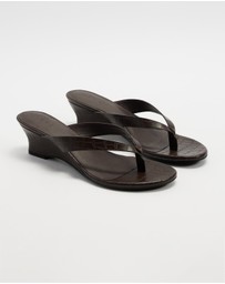 AERE - Leather Wedge Heel Thongs