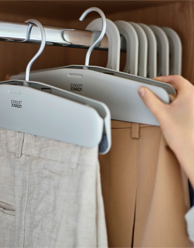 Joseph Joseph - Orderly™ Set of 2 Easy-Grip Hangers