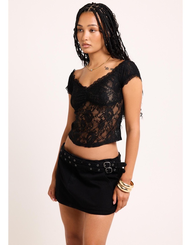 Alice In The Eve - Elsie Lace Off Shoulder Top