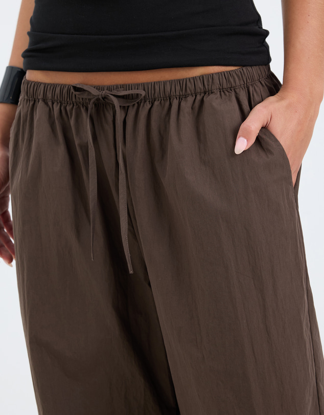 Calli - Quinn Barrel Leg Pants