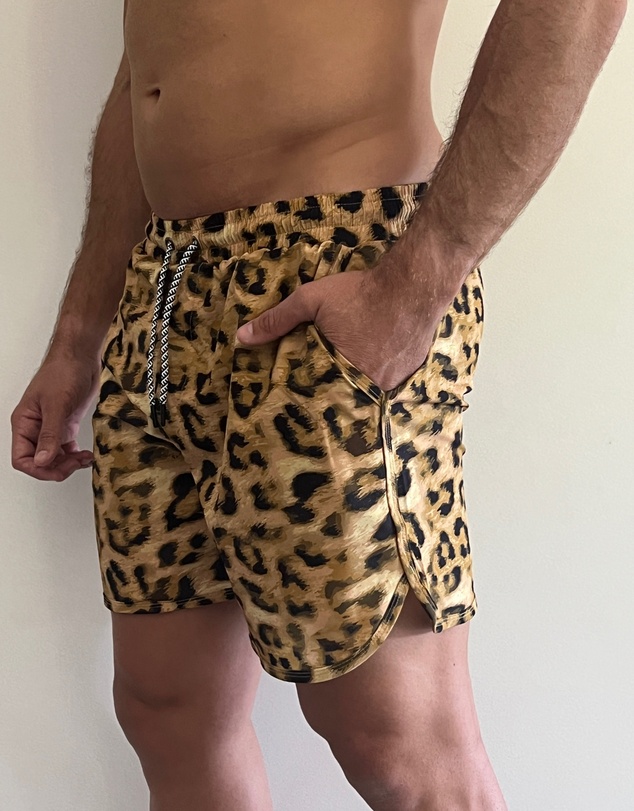 DUKiES - Leo Short