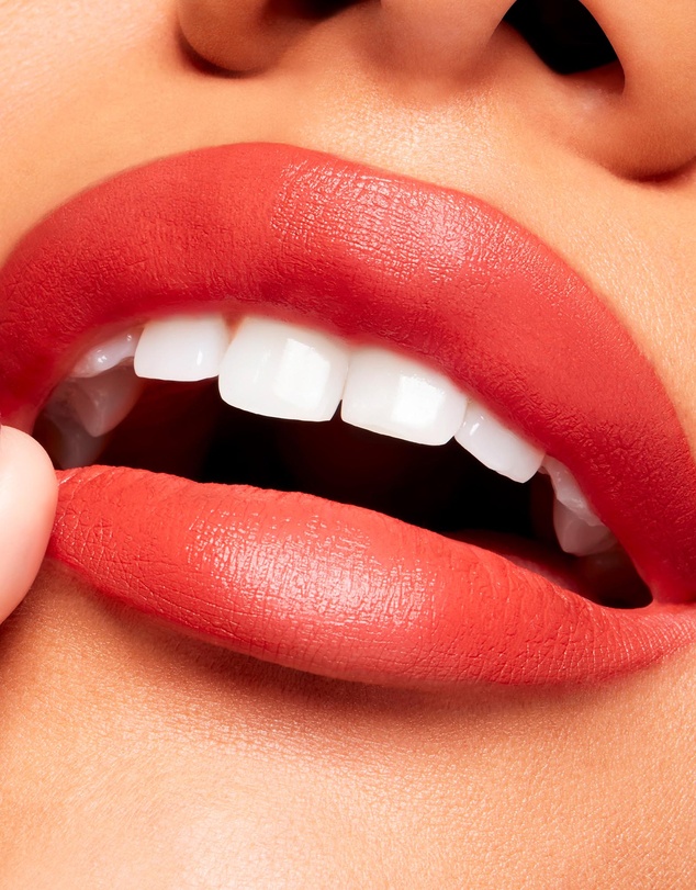 MAC - Powder Kiss Velvet Blur Slim Stick