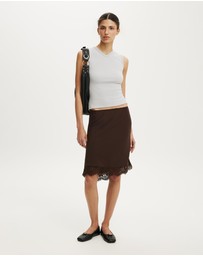 Cotton On - 90S V Neck Tank