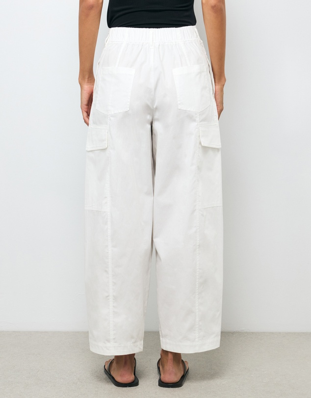 AERE - Organic Cotton Cargo Barrel Pants