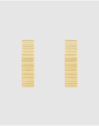 Wanderlust + Co - Ribbed Bar 10mm Huggie Earrings