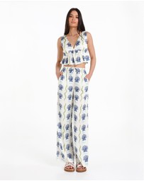 Lost in Lunar  - Milana Top