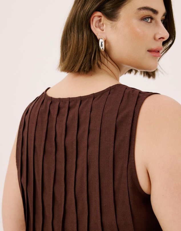 Atmos&Here Curvy - Rhea Linen Blend Pintuck Sleeveless Top