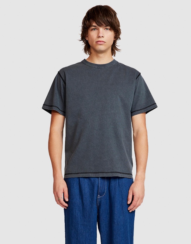Larriet - Blind Tee