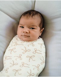 Kynd Baby - Large Stretchy Swaddle in Ivory Bow