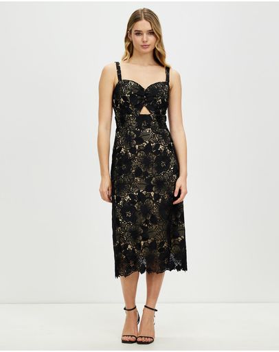 Black & Nude