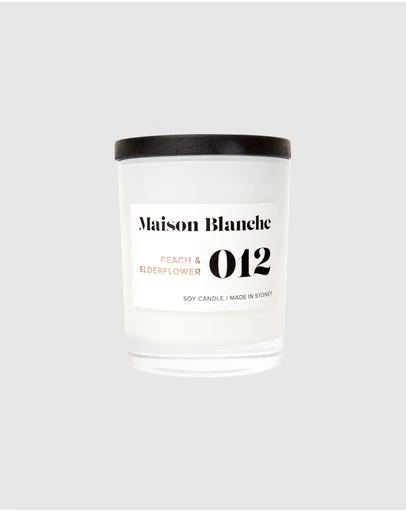 Maison Blanche - 012 Peach & Elderflower - Medium Candle