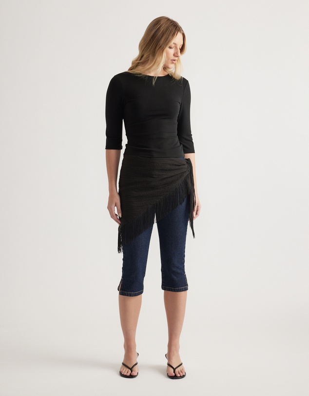Decjuba - Iris Fitted 3/4 Sleeve Top