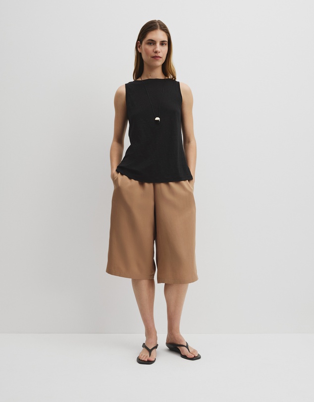 Country Road - Linen Boat Neck Tank