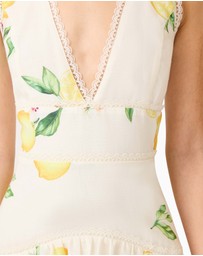 Elliatt - Hana Halter Gown In Yellowmulti