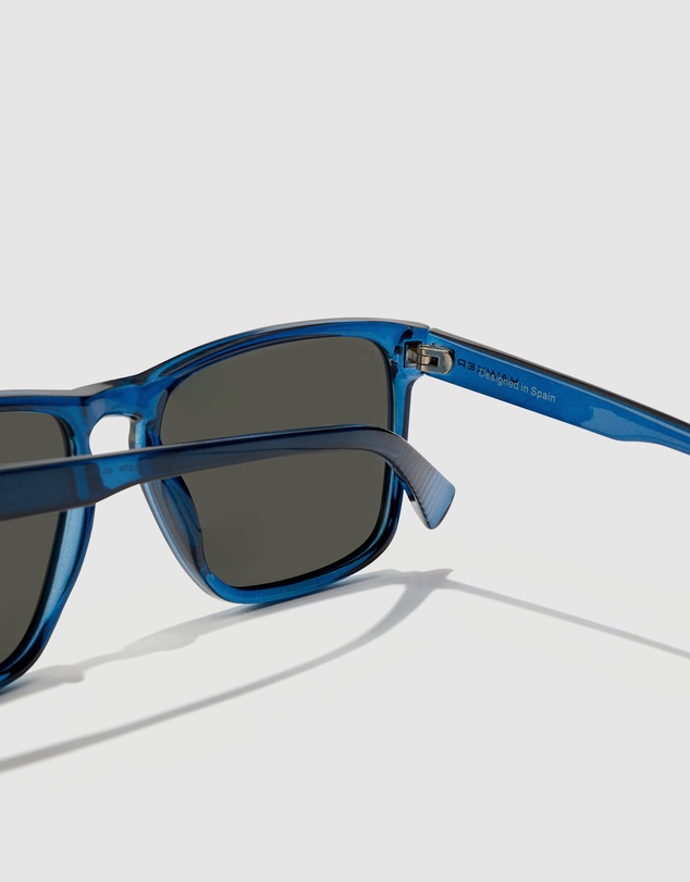 Hawkers Co - HAWKERS - Polarized Navy Chrome DUST Sunglasses for Men and Women UV400