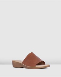 Hush Puppies - Coco