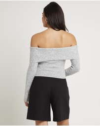Alice In The Eve - Piper Twist Off Shoulder Long Sleeve Knit