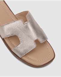 Nude Footwear - Delta