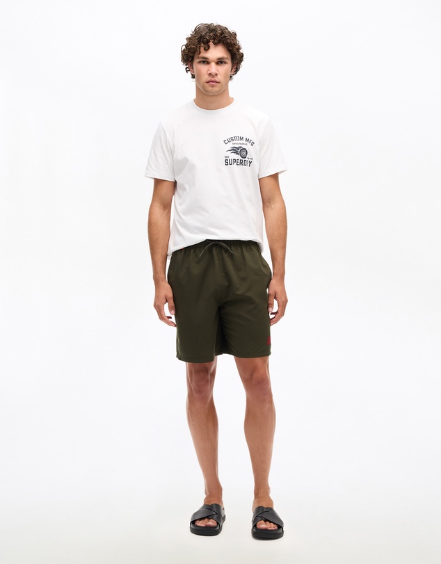 Superdry - Essential 17