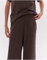 Cloth & Co. - The Travel Pants | Brazil Nut