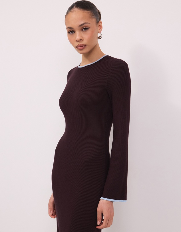 Calli - Lari Crew Neck Knit Maxi Dress